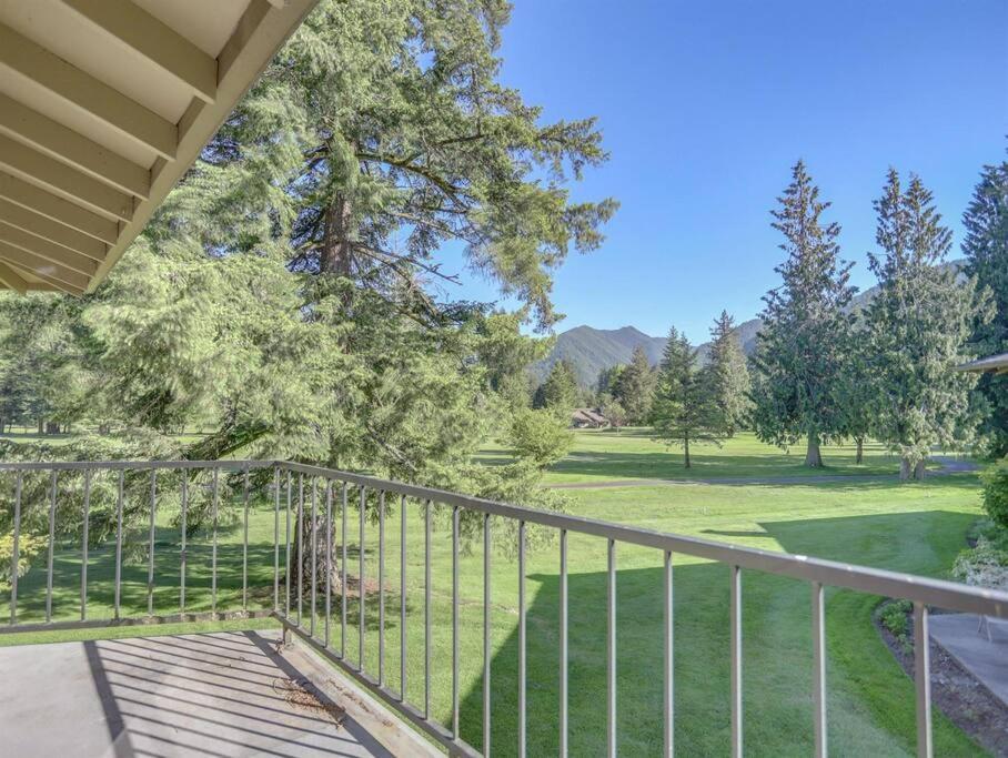 Ski-Mount Hood Charm-Welches,Golf And Ski Resort Condo,W&D, Wifi,Near Woods,Hiking,Fishing Mount Hood Village ภายนอก รูปภาพ