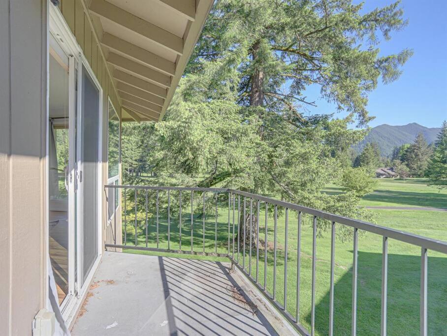 Ski-Mount Hood Charm-Welches,Golf And Ski Resort Condo,W&D, Wifi,Near Woods,Hiking,Fishing Mount Hood Village ภายนอก รูปภาพ