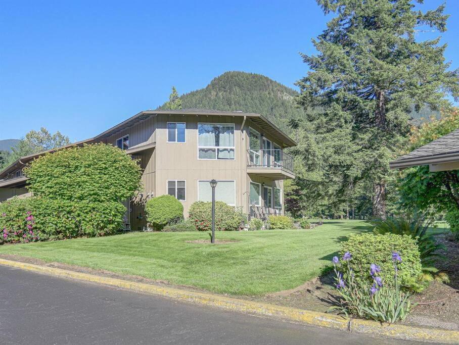 Ski-Mount Hood Charm-Welches,Golf And Ski Resort Condo,W&D, Wifi,Near Woods,Hiking,Fishing Mount Hood Village ภายนอก รูปภาพ