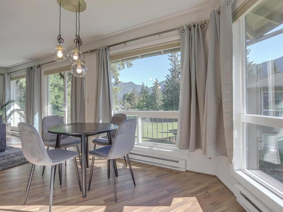 Ski-Mount Hood Charm-Welches,Golf And Ski Resort Condo,W&D, Wifi,Near Woods,Hiking,Fishing Mount Hood Village ภายนอก รูปภาพ